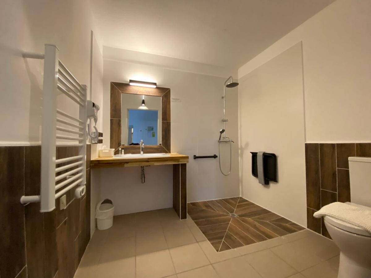 Logis Hostellerie De L'Abbaye Льо Тороне Екстериор снимка